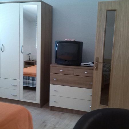 Apartments Batarilo Gornji Karin Δωμάτιο φωτογραφία