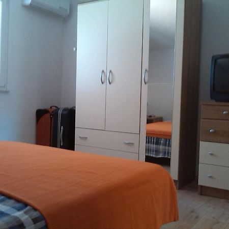 Apartments Batarilo Gornji Karin Δωμάτιο φωτογραφία