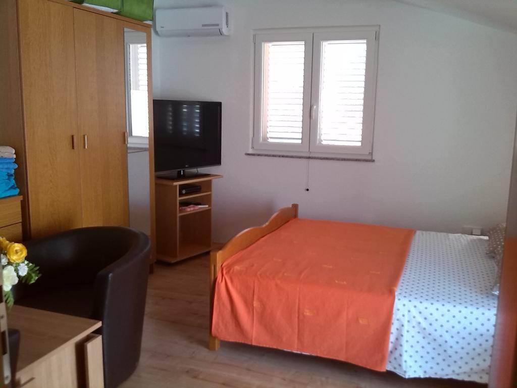 Apartments Batarilo Gornji Karin Δωμάτιο φωτογραφία