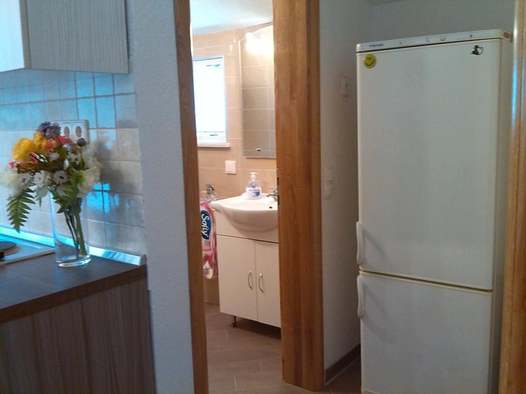 Apartments Batarilo Gornji Karin Δωμάτιο φωτογραφία