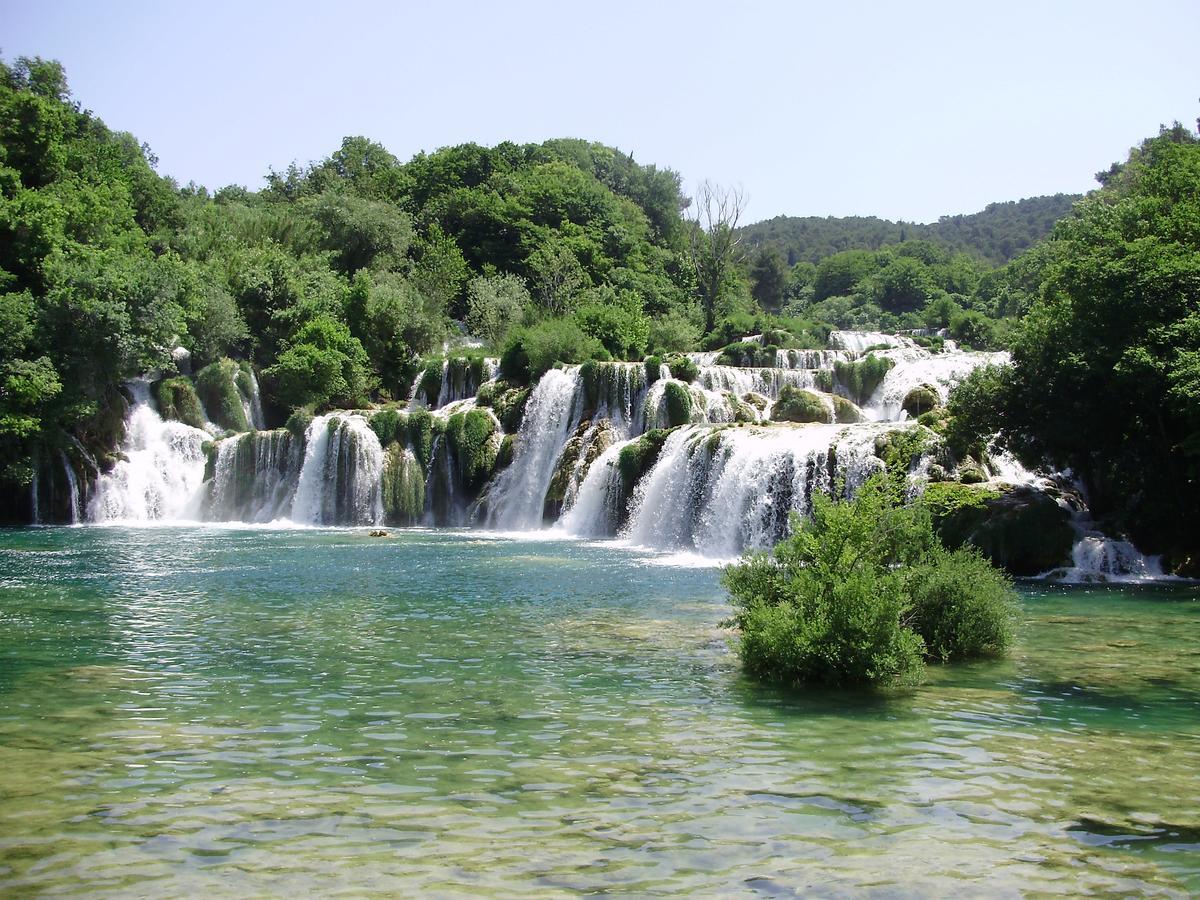Apartments Batarilo Gornji Karin Εξωτερικό φωτογραφία